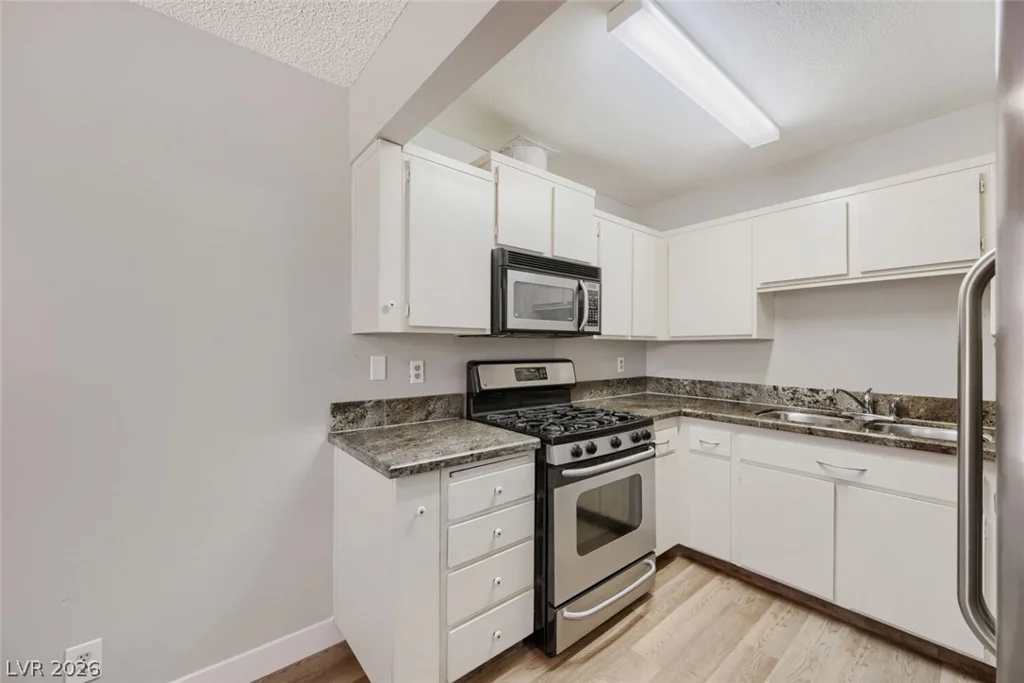 4362 Caliente, Las Vegas, NV 89119