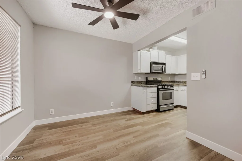 4362 Caliente, Las Vegas, NV 89119