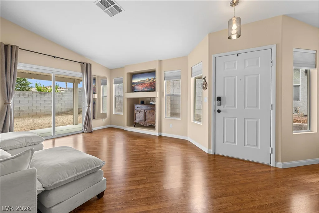 7705 Granberg, Las Vegas, NV 89131