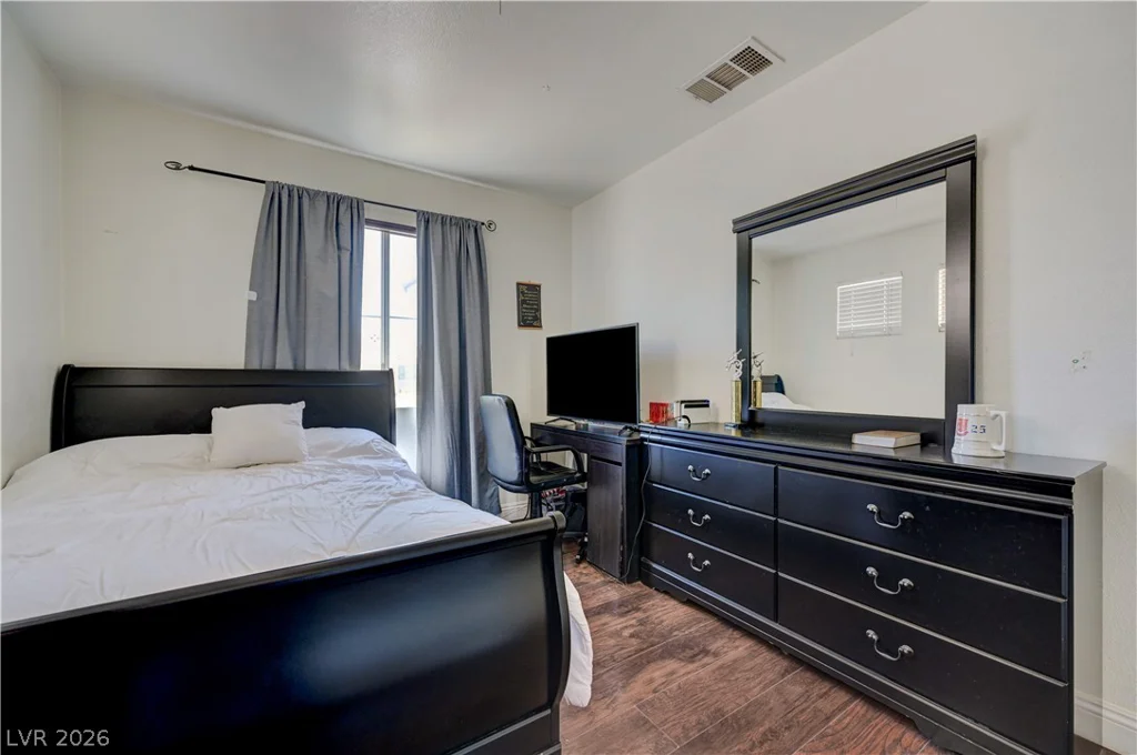 1818 Running Fawn, North Las Vegas, NV 89031