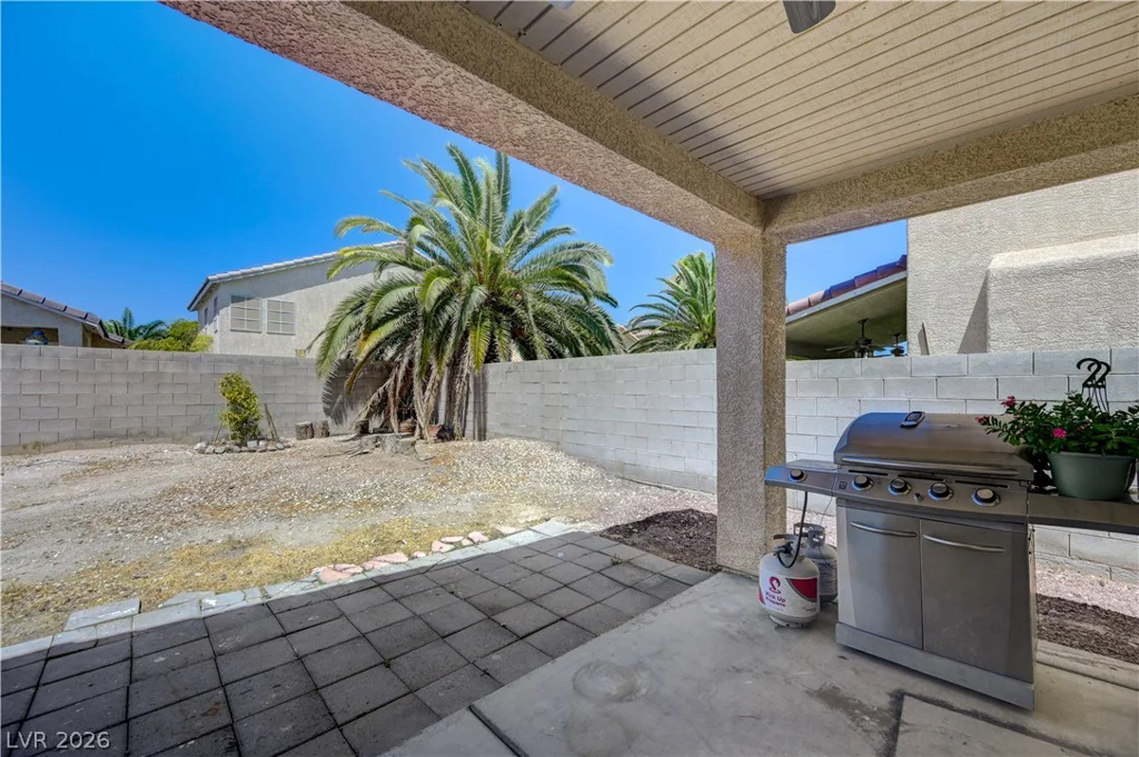 1818 Running Fawn, North Las Vegas, NV 89031