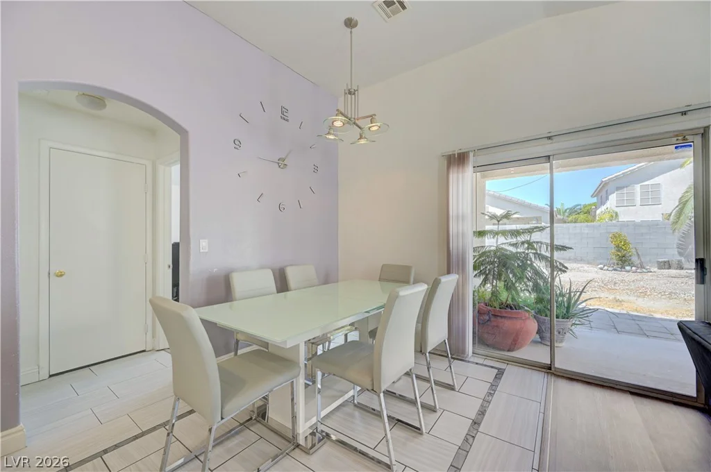 1818 Running Fawn, North Las Vegas, NV 89031