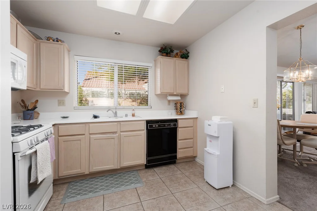 2409 Desert Sands, Las Vegas, NV 89134
