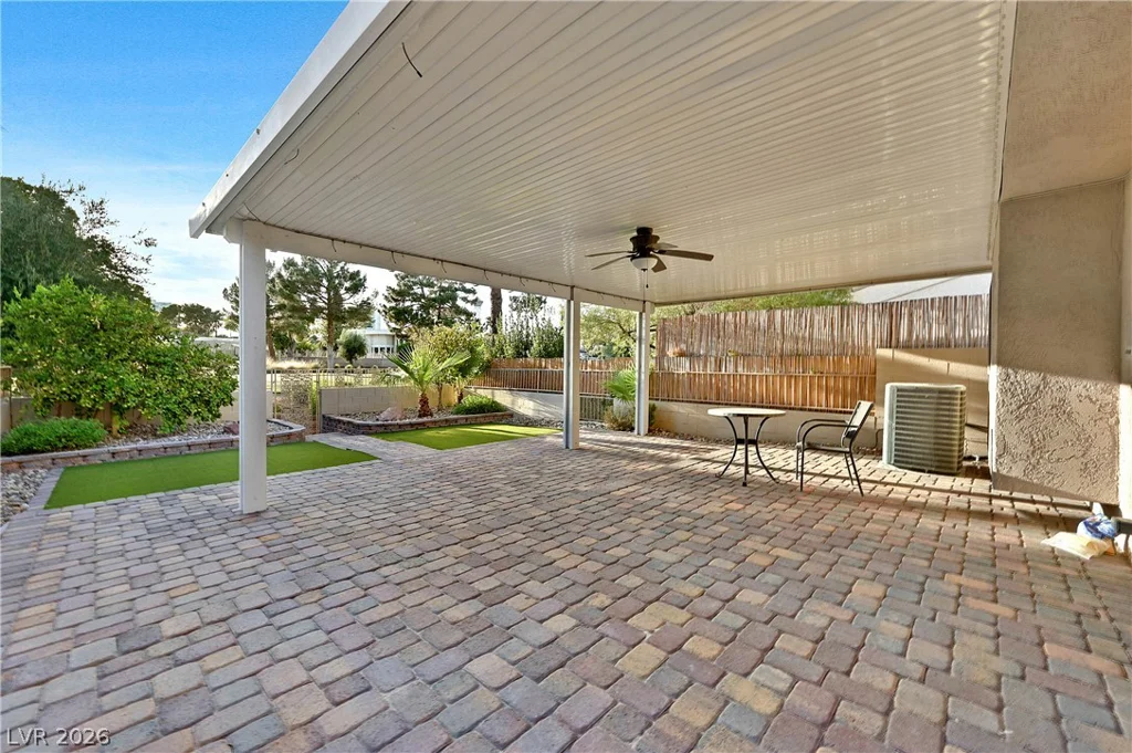 3031 Bel Air, Las Vegas, NV 89109