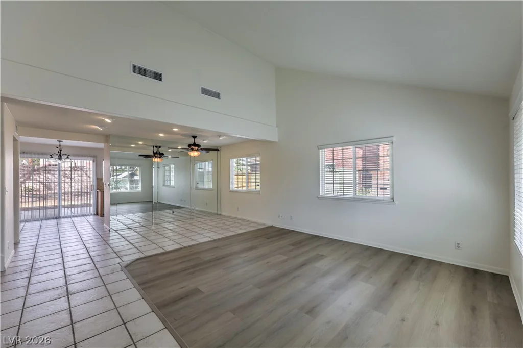 4055 Belhaven, Las Vegas, NV 89147