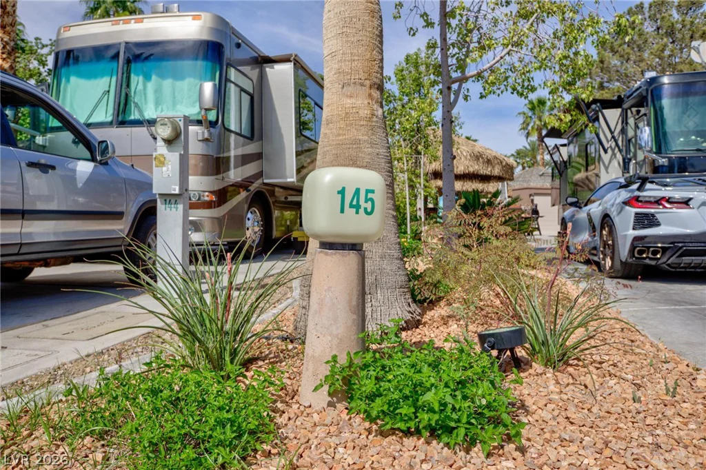 8175 Arville, Las Vegas, NV 89139