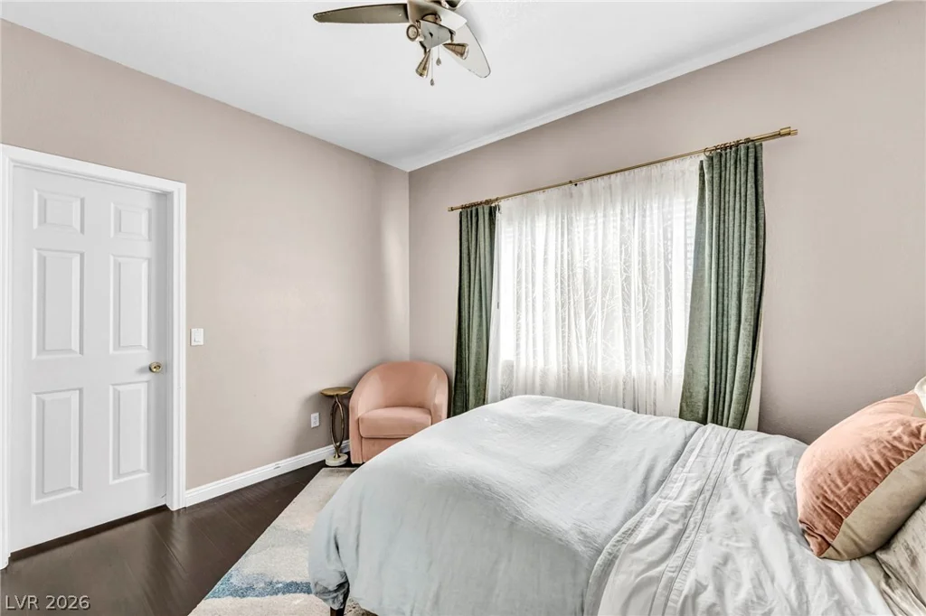 5569 Wild Olive, Las Vegas, NV 89118