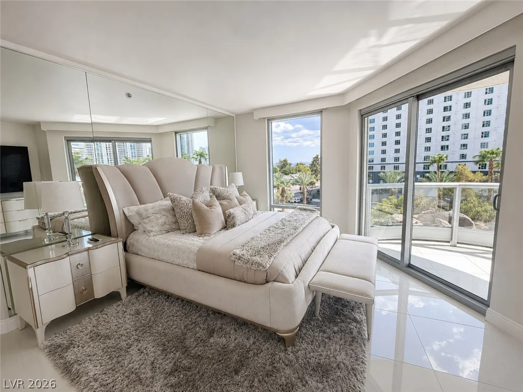 322 Karen, Las Vegas, NV 89109