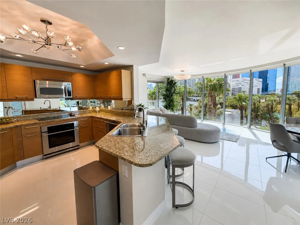 322 Karen, Las Vegas, NV 89109