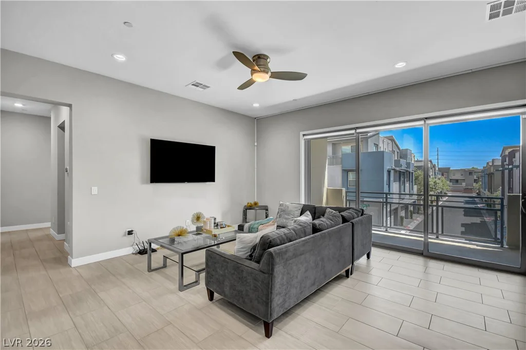 1253 Cloud Tower, Las Vegas, NV 89135