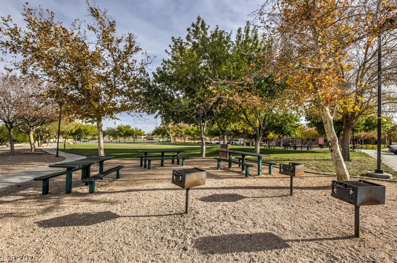 9901 Trailwood, Las Vegas, NV 89134
