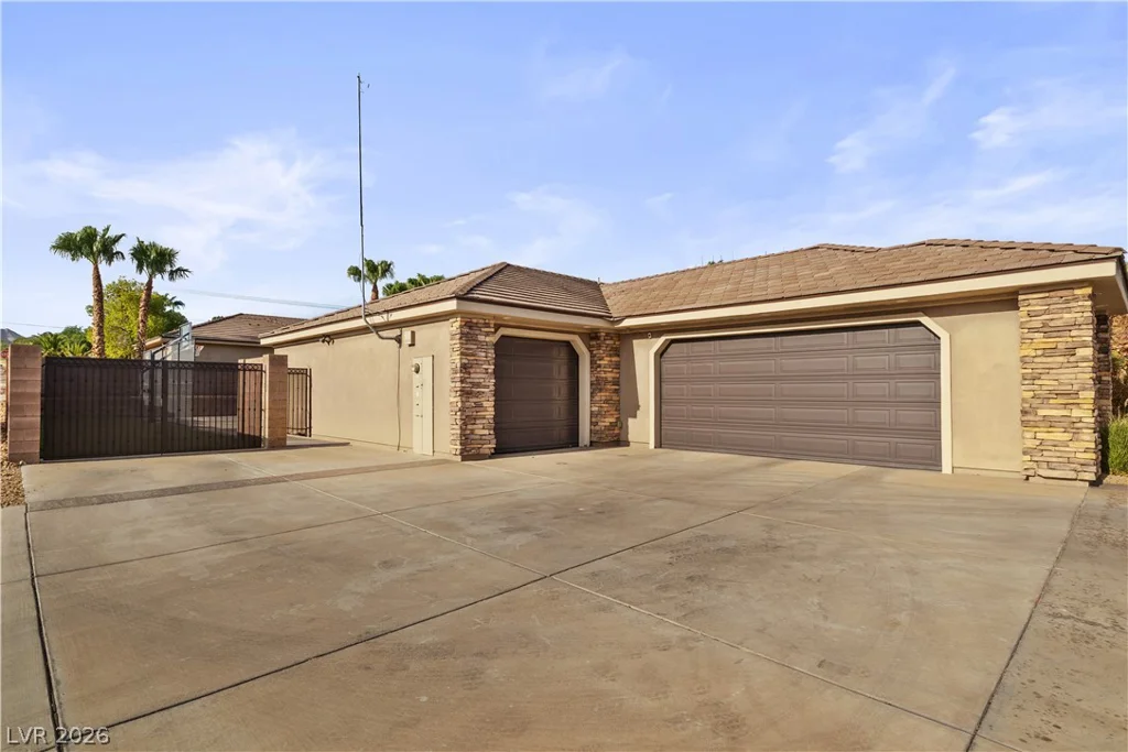 201 Delamar, Henderson, NV 89015