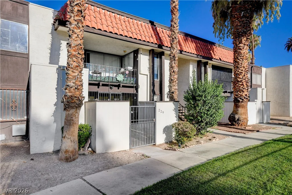 1405 Vegas Valley, Las Vegas, NV 89169
