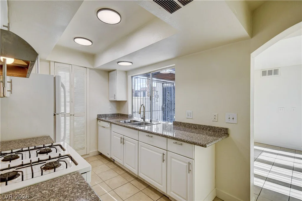 1405 Vegas Valley, Las Vegas, NV 89169