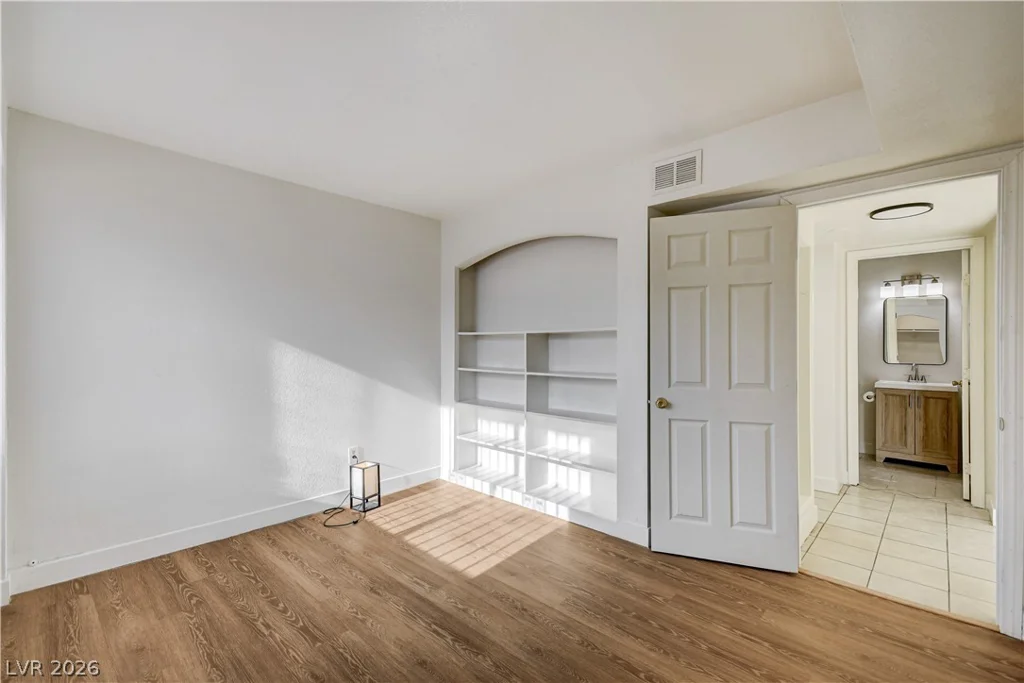 1405 Vegas Valley, Las Vegas, NV 89169