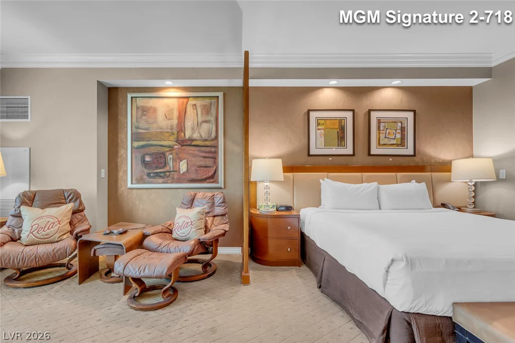 135 Harmon, Las Vegas, NV 89109