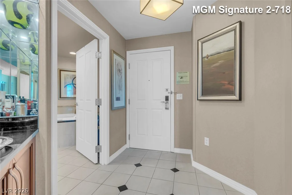 135 Harmon, Las Vegas, NV 89109