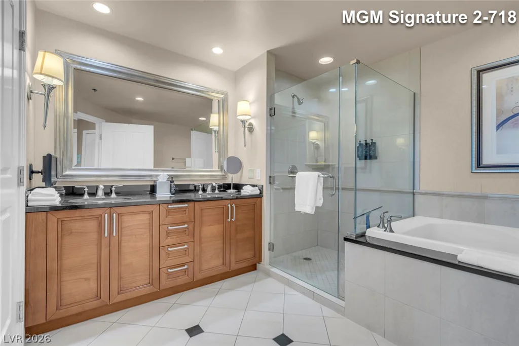 135 Harmon, Las Vegas, NV 89109