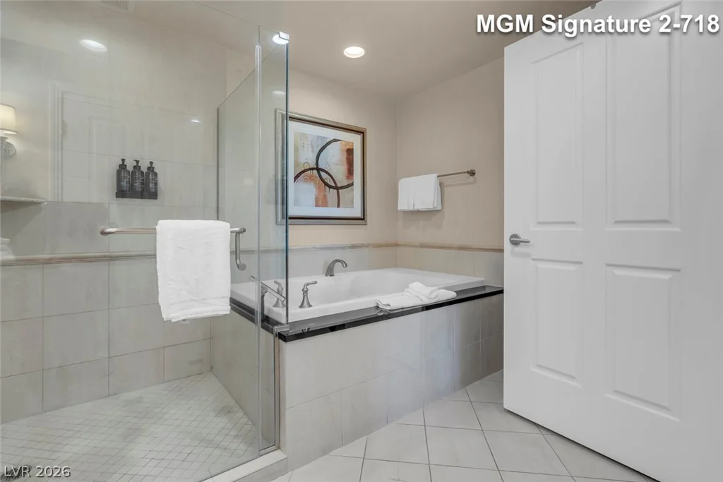 135 Harmon, Las Vegas, NV 89109