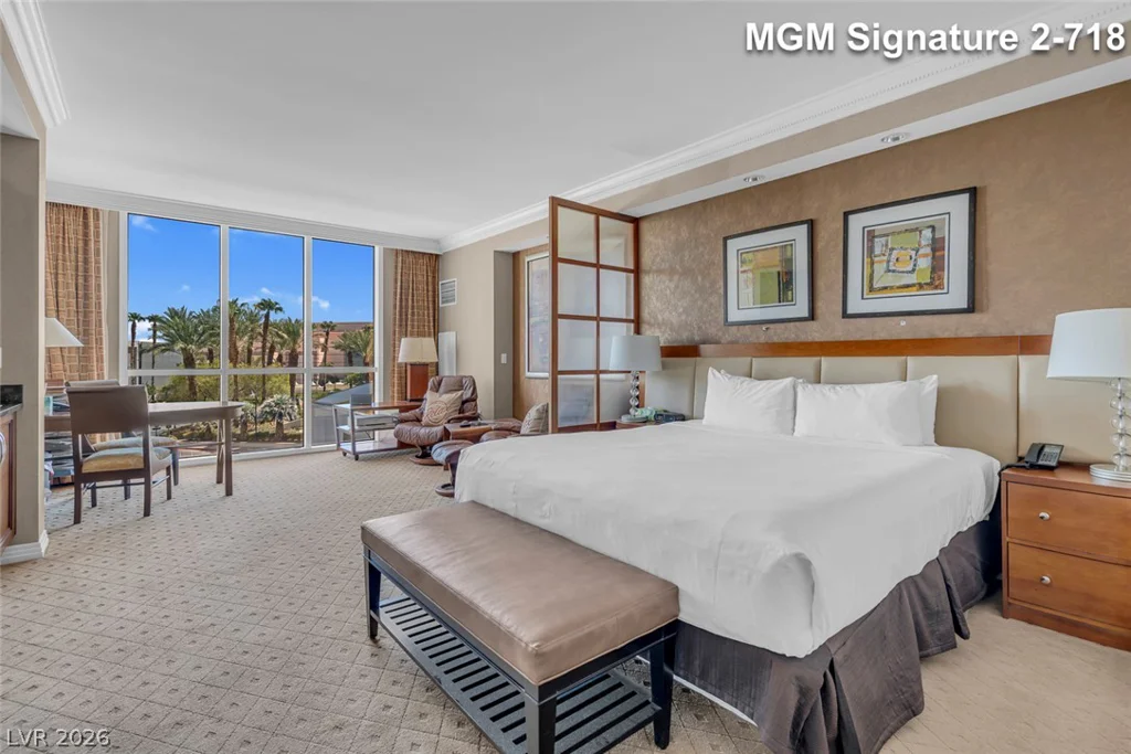 135 Harmon, Las Vegas, NV 89109