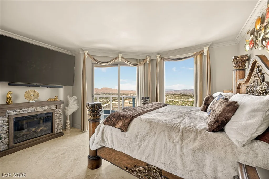 322 Karen, Las Vegas, NV 89109