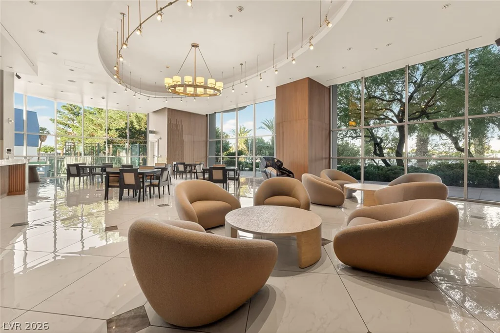 322 Karen, Las Vegas, NV 89109