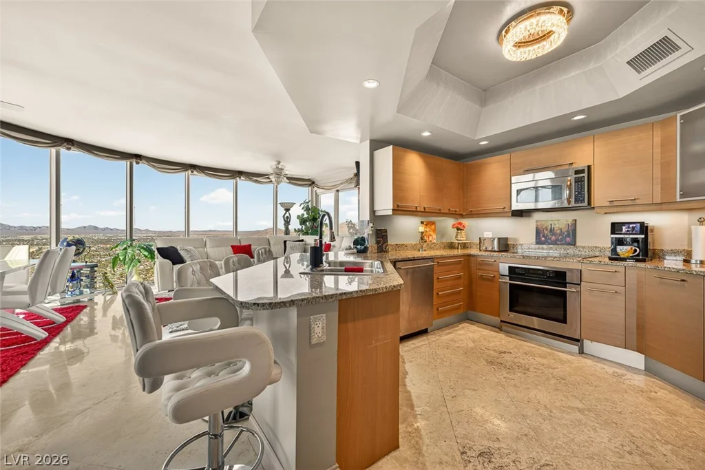 322 Karen, Las Vegas, NV 89109