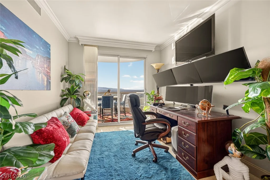 322 Karen, Las Vegas, NV 89109