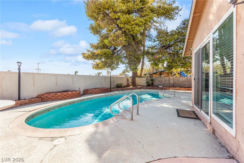 2503 Siesta, Las Vegas, NV 89121