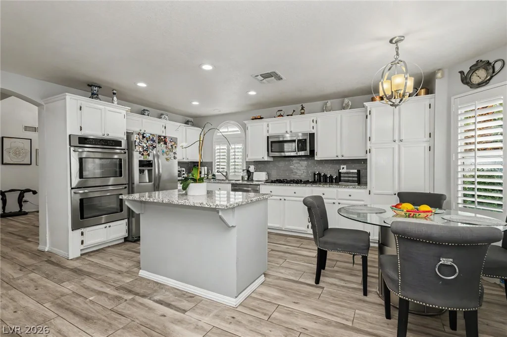 9824 Cactus View, Las Vegas, NV 89117