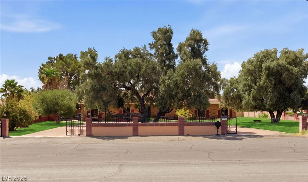 8385 La Madre, Las Vegas, NV 89149