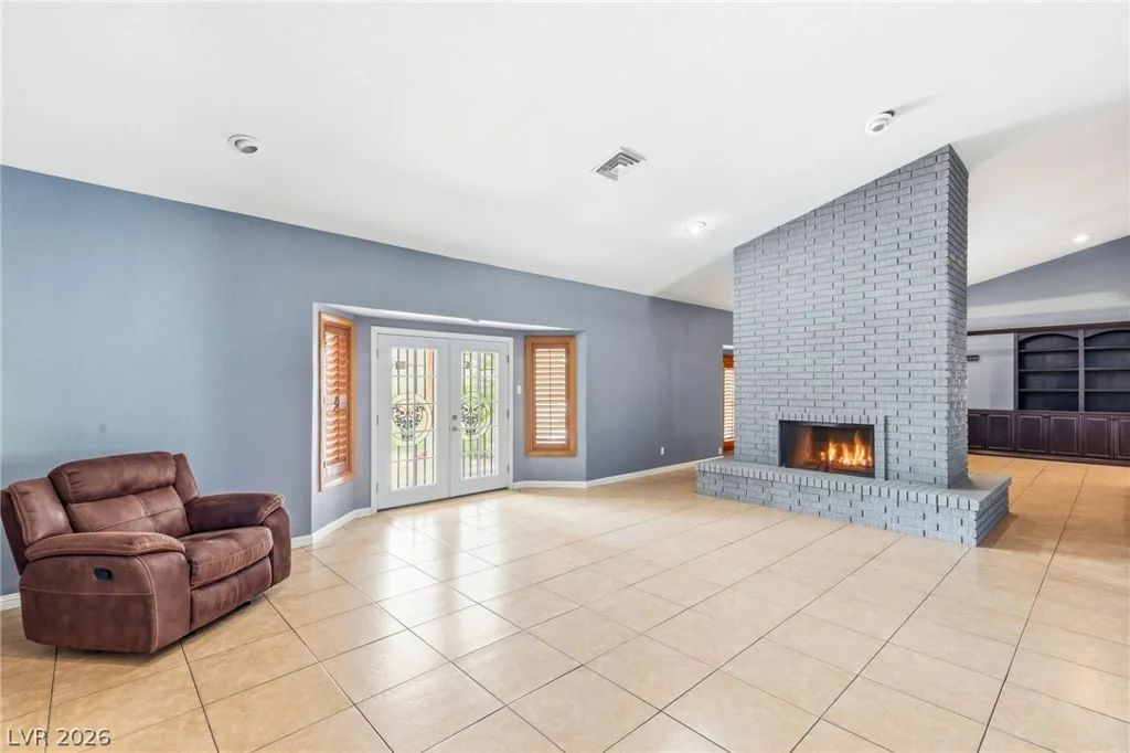 8385 La Madre, Las Vegas, NV 89149