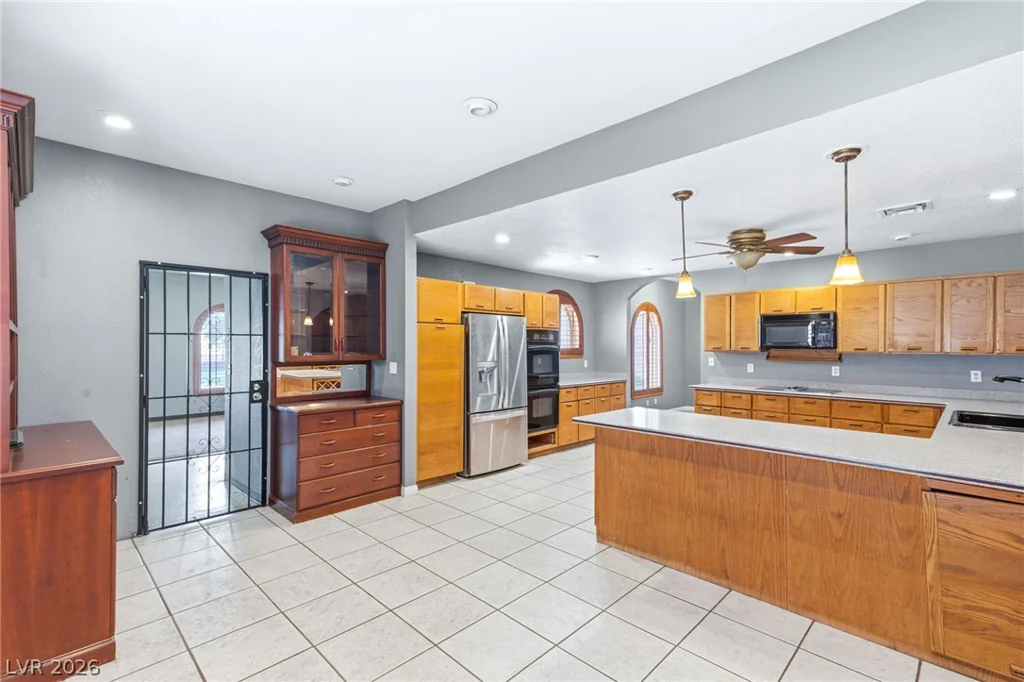 8385 La Madre, Las Vegas, NV 89149