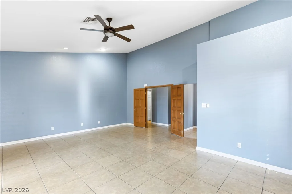 8385 La Madre, Las Vegas, NV 89149