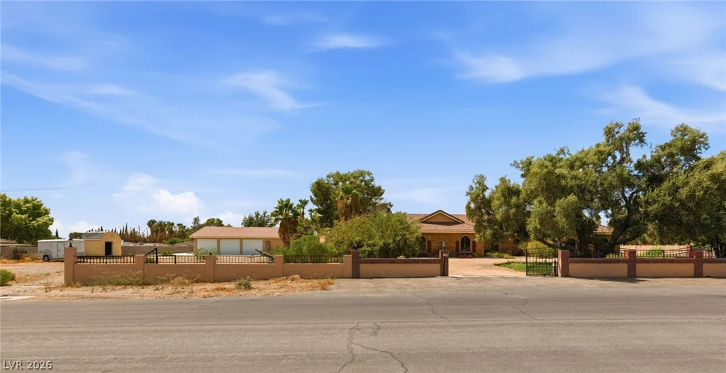 8385 La Madre, Las Vegas, NV 89149