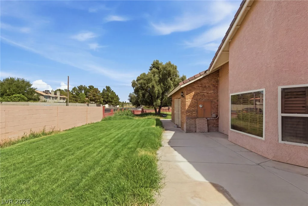 8385 La Madre, Las Vegas, NV 89149