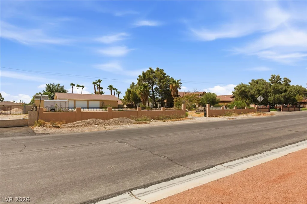 8385 La Madre, Las Vegas, NV 89149