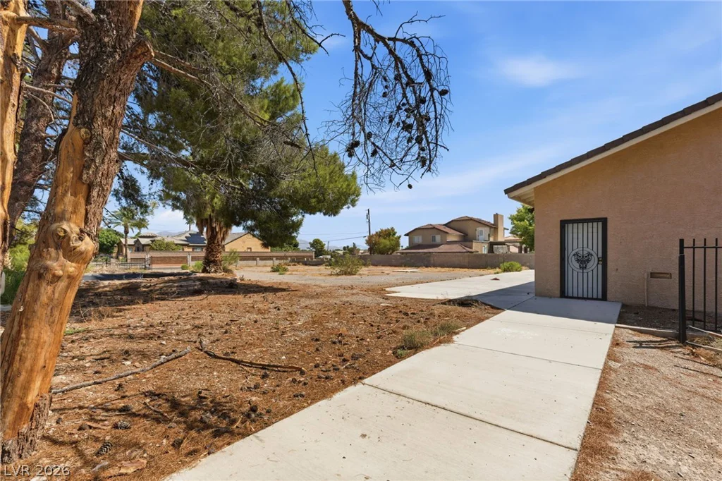 8385 La Madre, Las Vegas, NV 89149