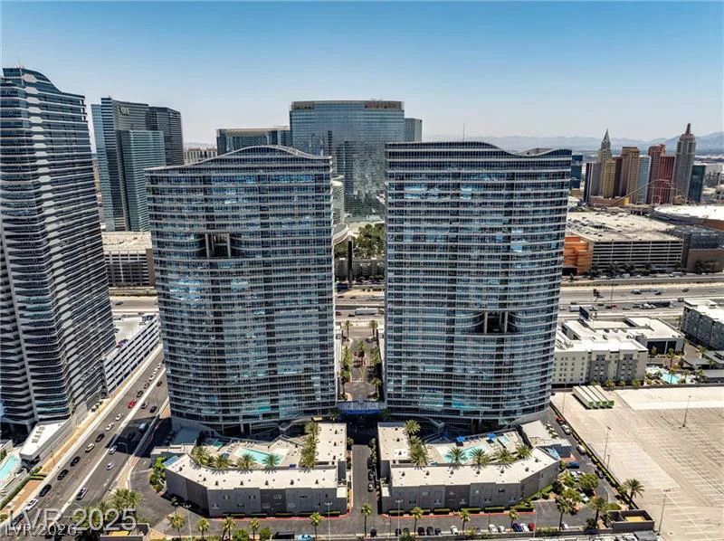 4525 Dean Martin, Las Vegas, NV 89103