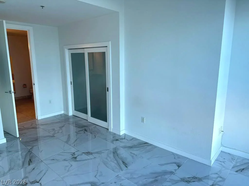 4525 Dean Martin, Las Vegas, NV 89103