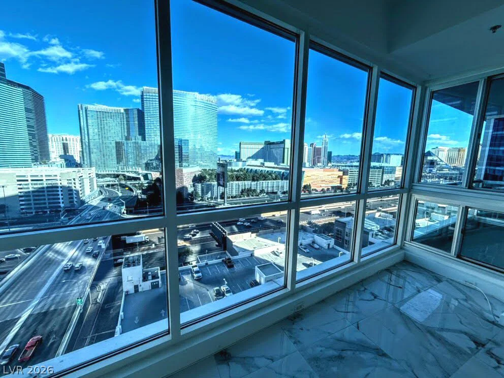 4525 Dean Martin, Las Vegas, NV 89103