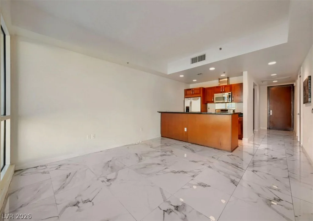 4525 Dean Martin, Las Vegas, NV 89103