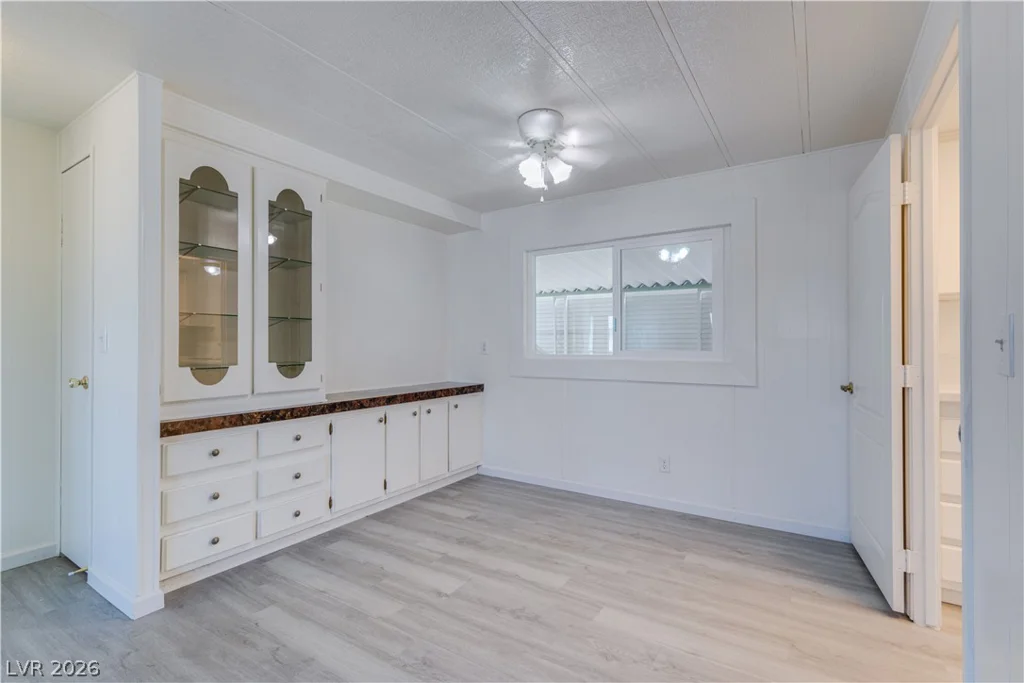 4542 Royal Club, Las Vegas, NV 89103