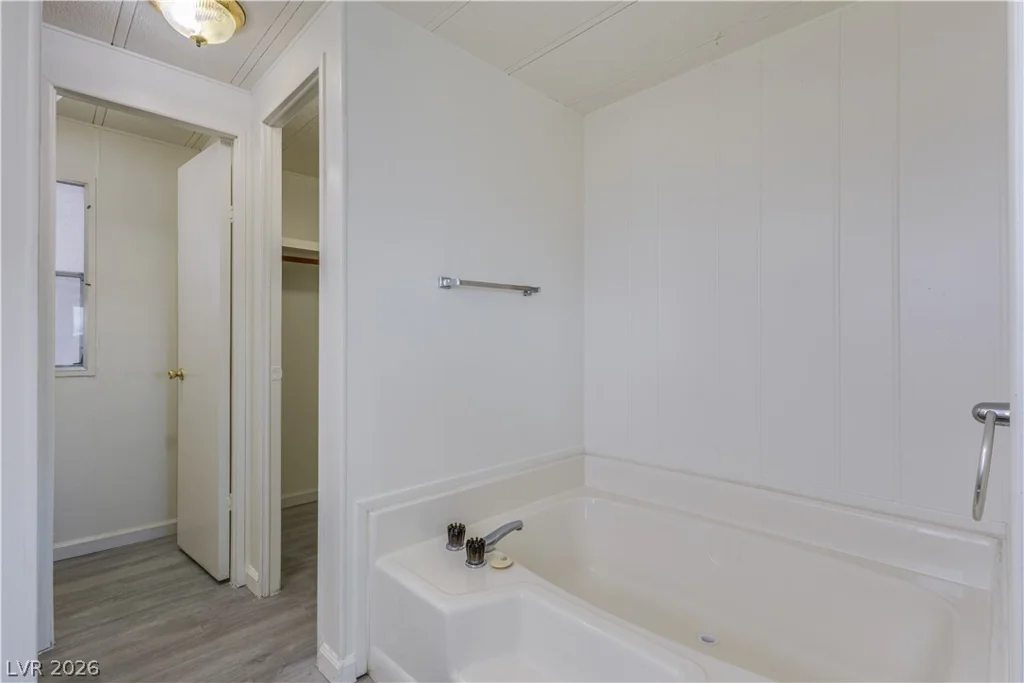 4542 Royal Club, Las Vegas, NV 89103