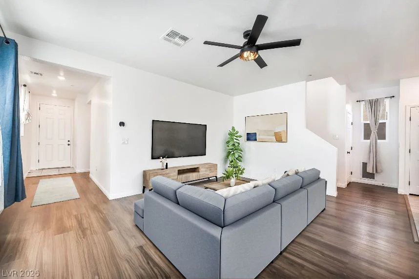 9336 Langley, Las Vegas, NV 89149