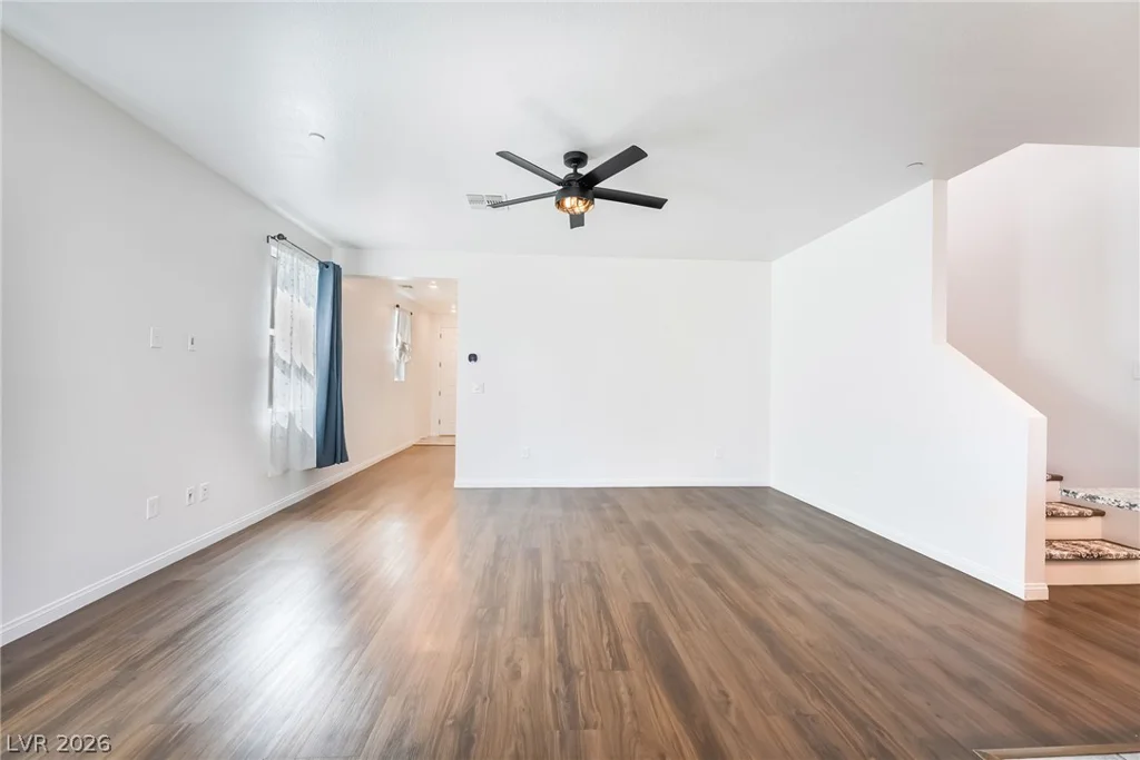 9336 Langley, Las Vegas, NV 89149