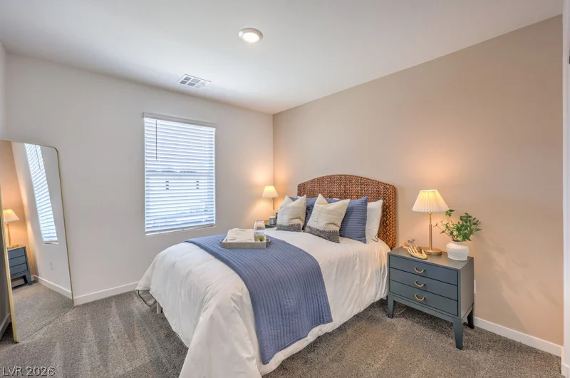 998 Desert Spruce, Las Vegas, NV 89107