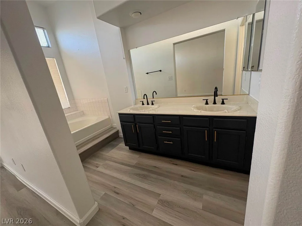 5348 Desert Blossom, Las Vegas, NV 89107