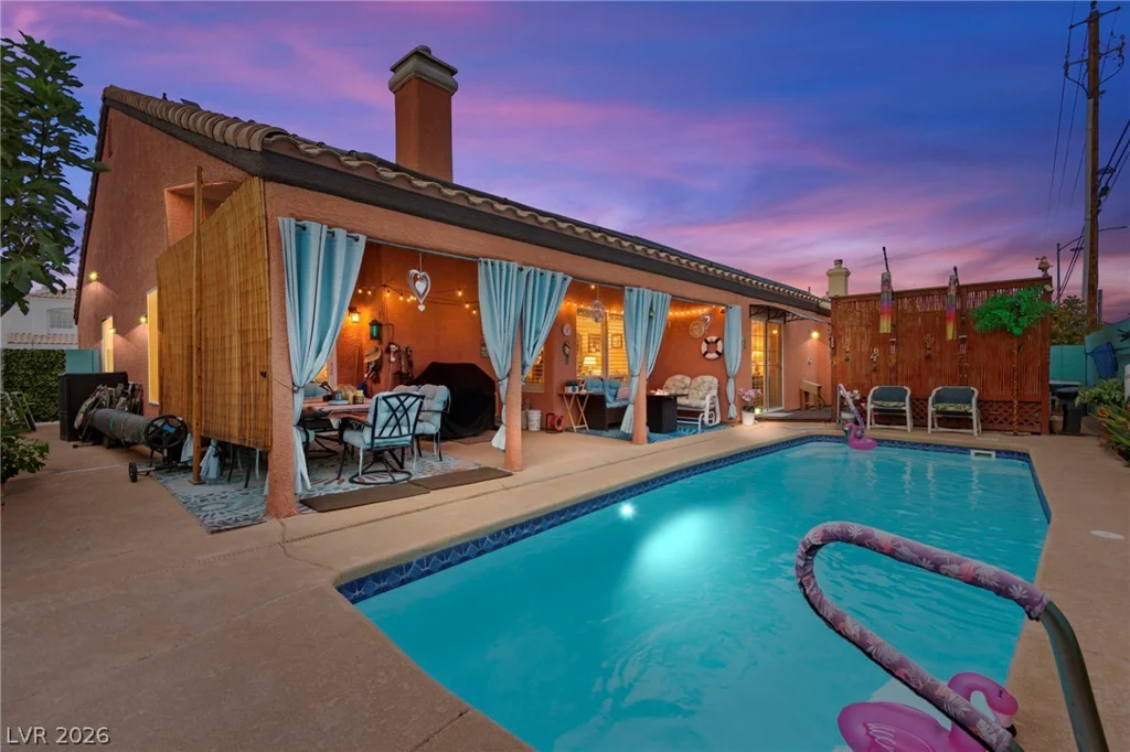 1917 Camino Carlos Rey, North Las Vegas, NV 89031