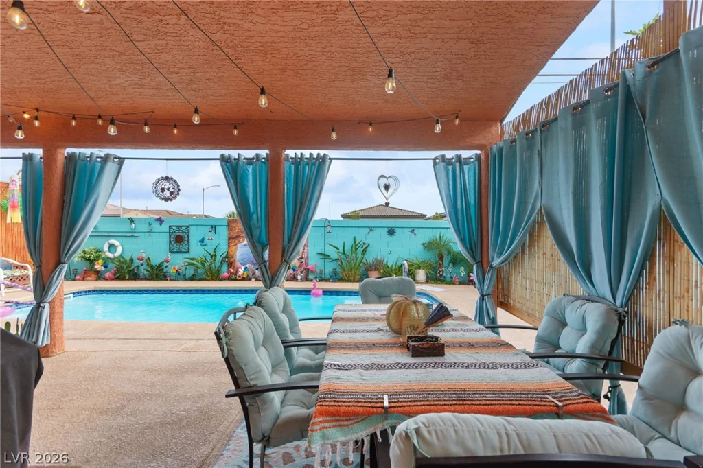 1917 Camino Carlos Rey, North Las Vegas, NV 89031